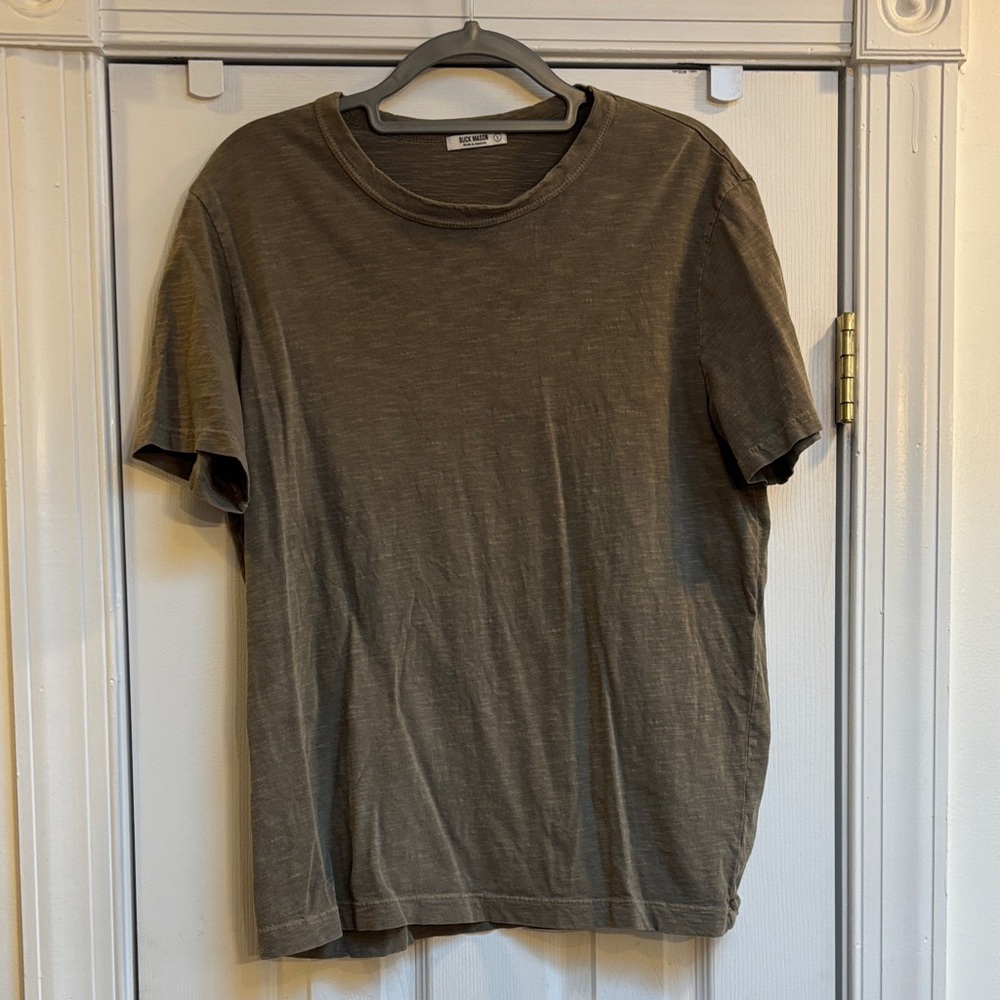 Buck Mason Classic Men's Crewneck T-Shirt in Olive Green